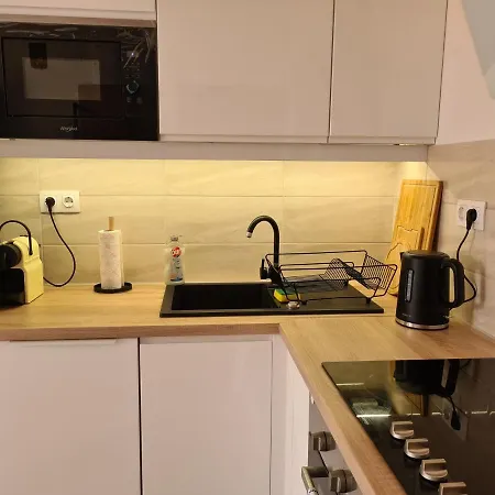 Eda Galerius * שיופוק